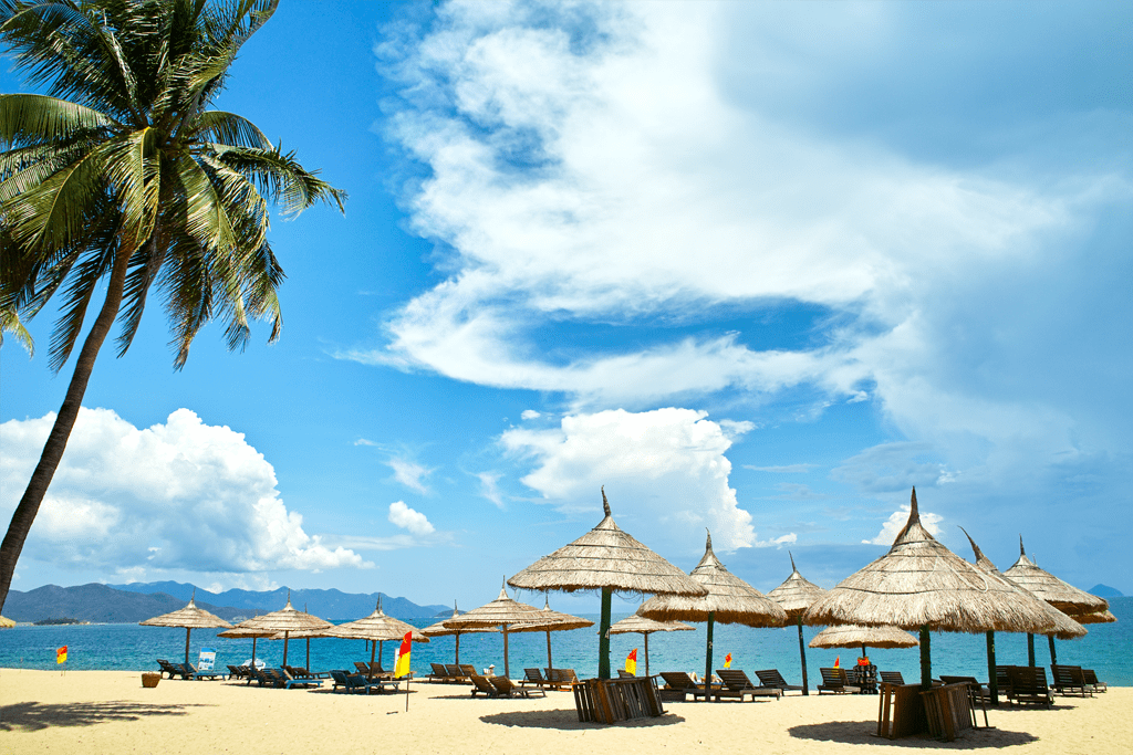 Top 10 bãi biển Nha Trang đẹp hút hồn nhất định phải ghé qua